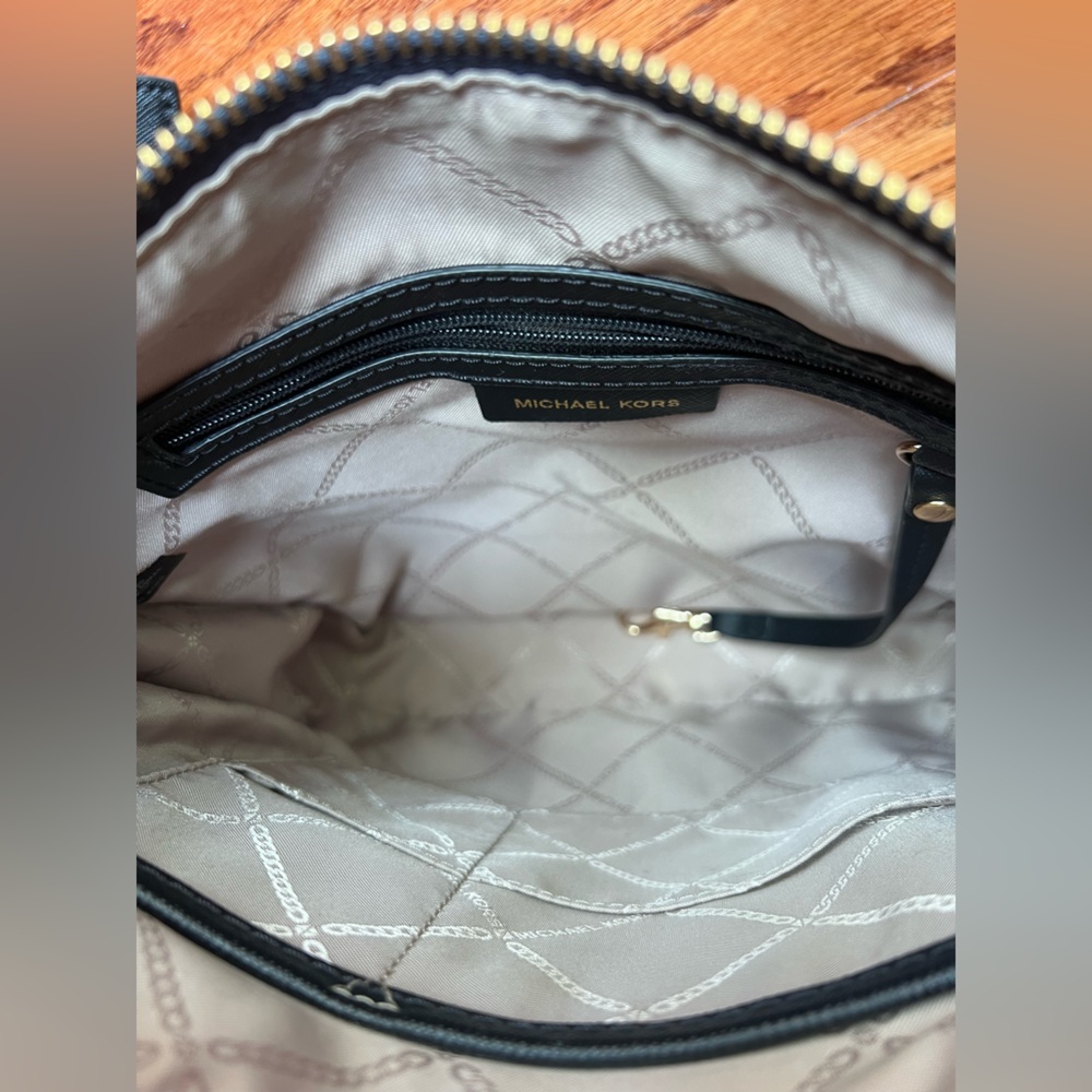 Michael Kors Jet Set Charm North South Nylon Crossbody - Picture 5 of 6